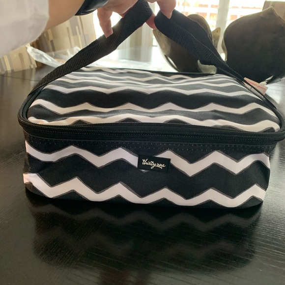 Thirty-One Perfect Potluck Square Party Thermal - Picture 1 of 4